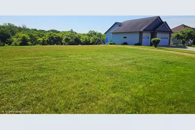 1646 Cherry Street E, Mazeppa, MN 55956 - Photo 7