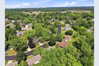 10545 Johnson Road, Bloomington, MN 55437 - Photo 31