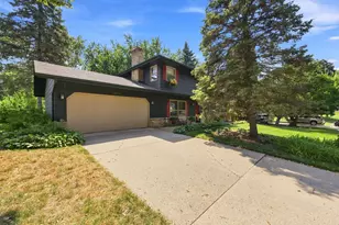 10545 Johnson Rd, Bloomington, MN 55437 - Photo 3