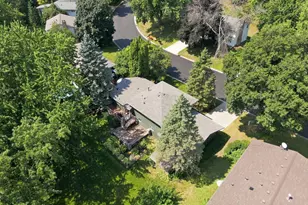 10545 Johnson Rd, Bloomington, MN 55437 - Photo 33