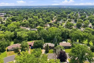 10545 Johnson Rd, Bloomington, MN 55437 - Photo 29