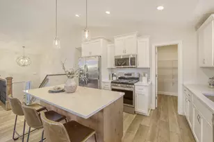 2885 Trinity Dr, Shakopee, MN 55379 - Photo 5