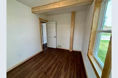 120 Spruce Avenue S, Thief River Falls, MN 56701 - Photo 11