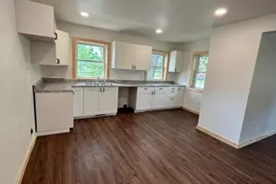 120 Spruce Ave S, Thief River Falls, MN 56701 - Photo 3