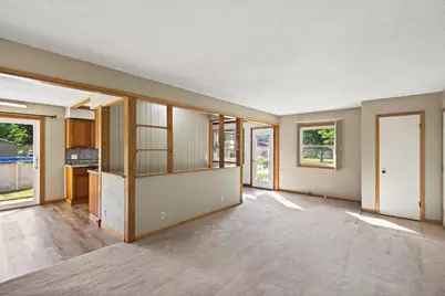 7846 Gresham Lane S, Cottage Grove, MN 55016 - Photo 5