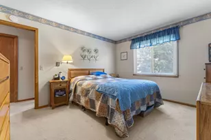 975 Heritage Ct E, Vadnais Heights, MN 55127 - Photo 19