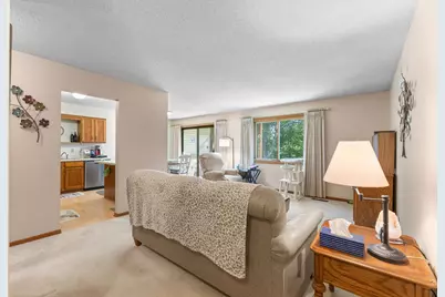 975 Heritage Court E #206, Vadnais Heights, MN 55127 - Photo 5