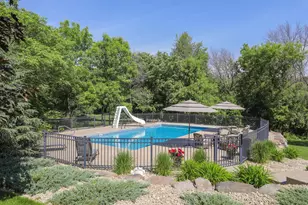 10941 Woodland Dr N, Champlin, MN 55316 - Photo 9