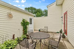 7413 143rd St Ct, Apple Valley, MN 55124 - Photo 3