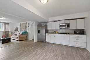 121 Chaparral Dr, Apple Valley, MN 55124 - Photo 23