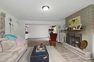 121 Chaparral Dr, Apple Valley, MN 55124 - Photo 21