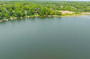365 Pleasantview Rd, Chanhassen, MN 55317 - Photo 7