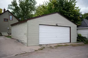 904 Jessamine Ave E, Saint Paul, MN 55106 - Photo 3