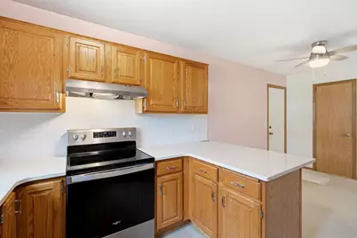 5305 Orleans Lane N #6, Plymouth, MN 55442 - Photo 11