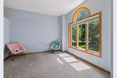 2105 Grimm Road, Chaska, MN 55318 - Photo 13