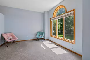 2105 Grimm Rd, Chaska, MN 55318 - Photo 13