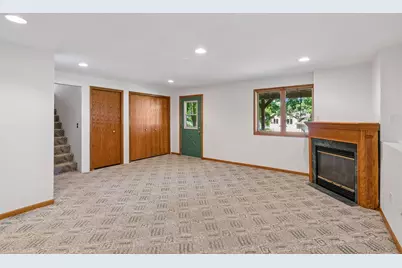 2105 Grimm Road, Chaska, MN 55318 - Photo 31