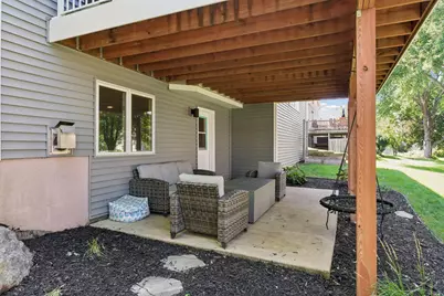 2105 Grimm Road, Chaska, MN 55318 - Photo 35