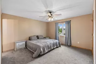 2105 Grimm Rd, Chaska, MN 55318 - Photo 21
