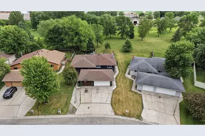 2328 Country Club Parkway, Moorhead, MN 56560 - Photo 33