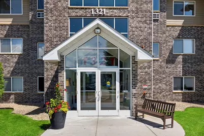 1321 Lake Drive W #123, Chanhassen, MN 55317 - Photo 25