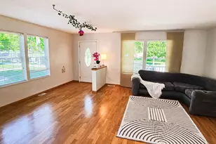 113 N Ash St, Chaska, MN 55318 - Photo 11