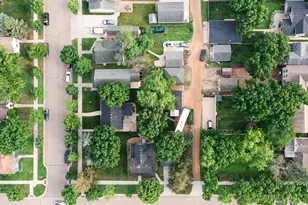 113 N Ash St, Chaska, MN 55318 - Photo 45