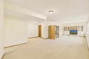 2409 Golf Dr, Woodbury, MN 55129 - Photo 33
