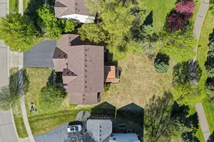 2409 Golf Dr, Woodbury, MN 55129 - Photo 45