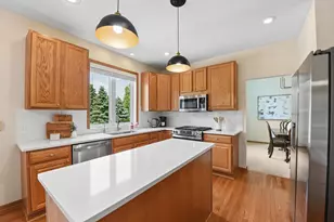 2409 Golf Dr, Woodbury, MN 55129 - Photo 13