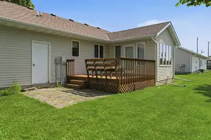 18 Mill Ave, Minnesota Lake, MN 56068 - Photo 25