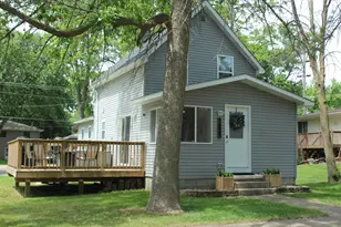 1521 Desoto Ave N, Glencoe, MN 55336 - Photo 1