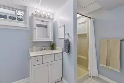 253 Washburn Avenue N, Minneapolis, MN 55405 - Photo 25