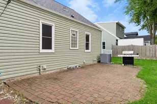 253 Washburn Ave N, Minneapolis, MN 55405 - Photo 27