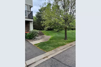 2429 121st Circle NE #L, Blaine, MN 55449 - Photo 5