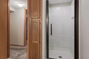 5917 Grimes Ave S, Edina, MN 55424 - Photo 23