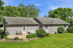 209 1st Ave SW, Geneva, MN 56035 - Photo 3