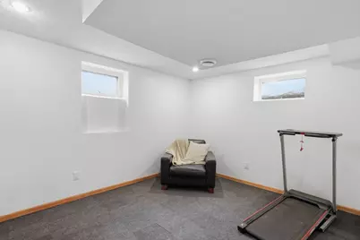 2258 W 105th Street, Bloomington, MN 55431 - Photo 25