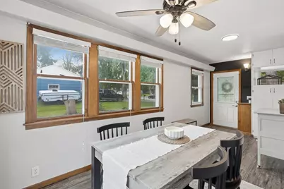 2258 W 105th Street, Bloomington, MN 55431 - Photo 5