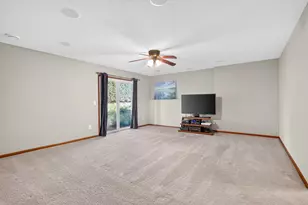 1779 Fescue Ct, Shakopee, MN 55379 - Photo 31