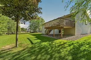 405 11th Ave NW, Dodge Center, MN 55927 - Photo 3