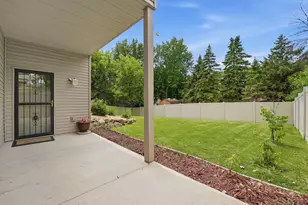 1945 Division St N, North Saint Paul, MN 55109 - Photo 43