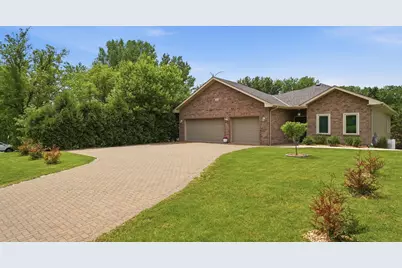 1945 Division Street N, North Saint Paul, MN 55109 - Photo 3