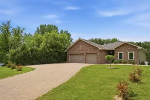 1945 Division St N, North Saint Paul, MN 55109 - Photo 3