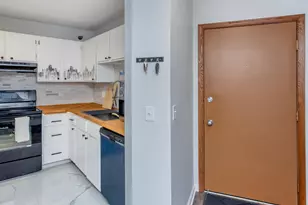 26 10th Street W, Saint Paul, MN 55102 - Photo 11