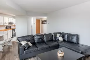 26 10th Street W, Saint Paul, MN 55102 - Photo 9