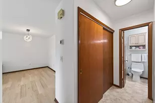 1631 Woodbridge St, Saint Paul, MN 55117 - Photo 13