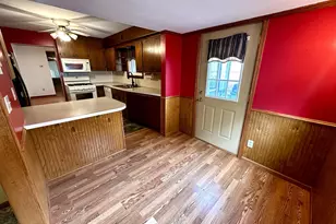 415 N 6th St, Marshall, MN 56258 - Photo 15
