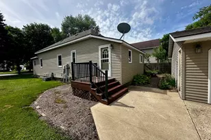 415 N 6th St, Marshall, MN 56258 - Photo 3