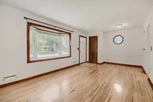 8802 Granada Ave S, Cottage Grove, MN 55016 - Photo 3